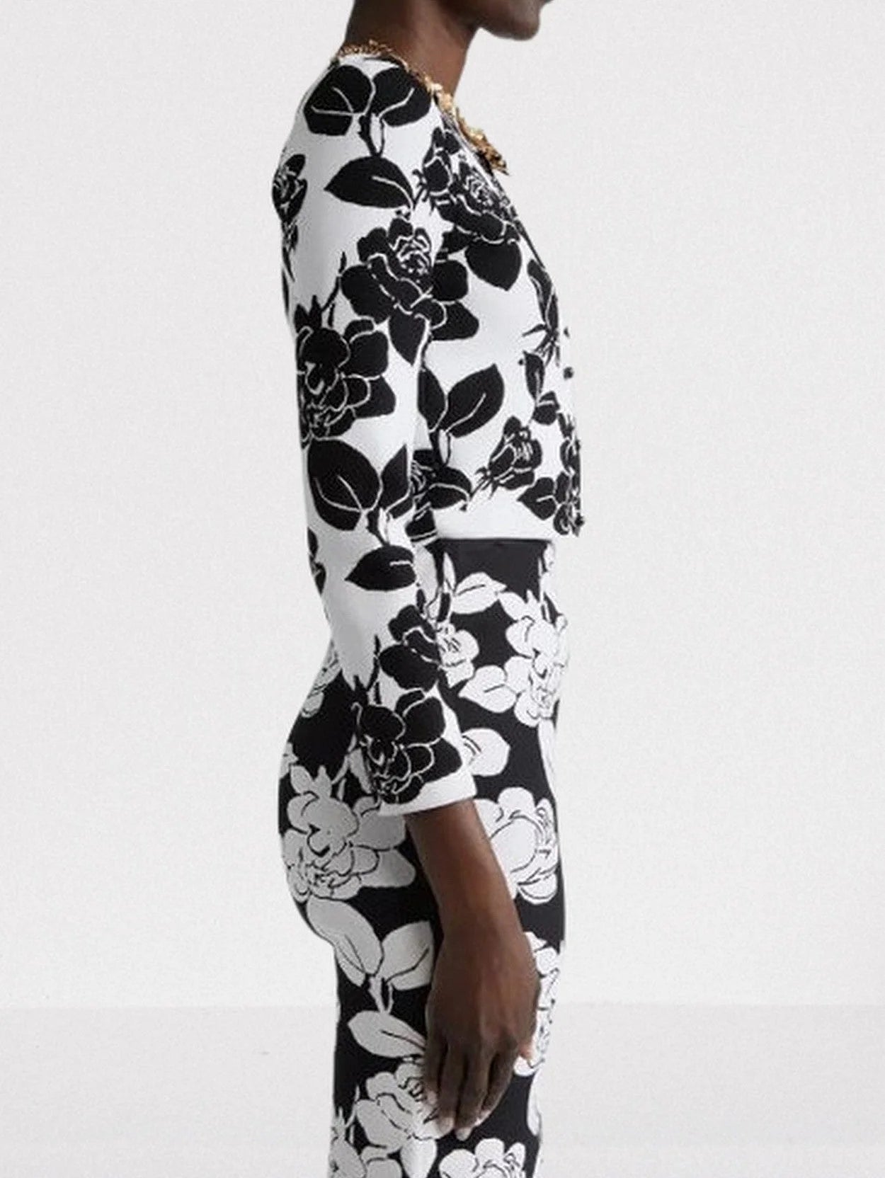 Floral Jacquard Knit Cardigan and Skirt Set - Suits & Sets