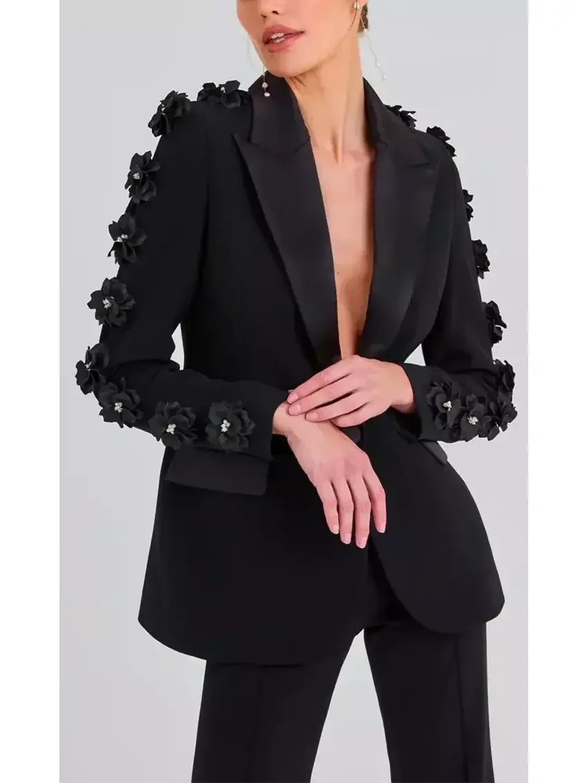 Black Floral-Applique Embellished Single-Breasted Blazer and High-Waist Pant Suit - Suits & Sets