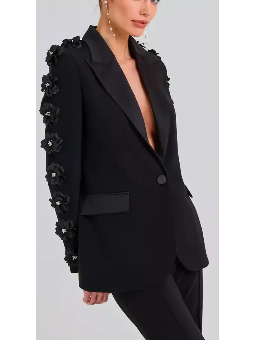 Black Floral-Applique Embellished Single-Breasted Blazer and High-Waist Pant Suit - Suits & Sets