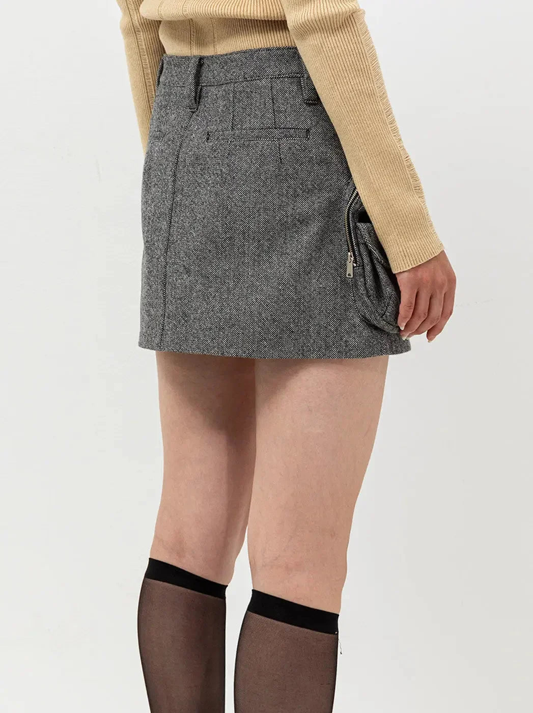 Bulky Cargo-Pocket Mini Skirt - Skirts