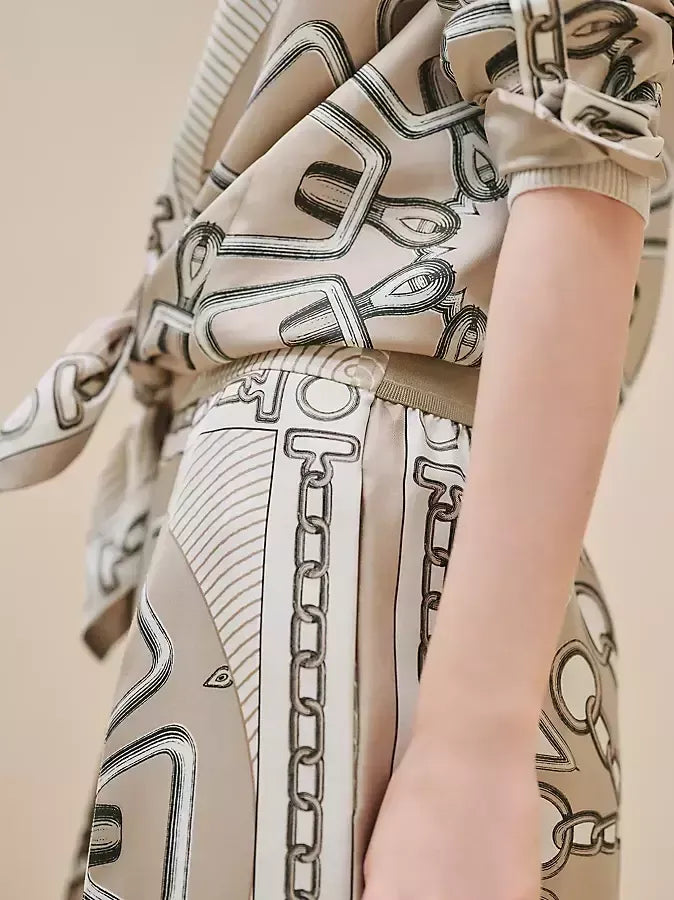 Chain Link and Horsebit Print Silk Culottes in Beige - Jeans & Pants