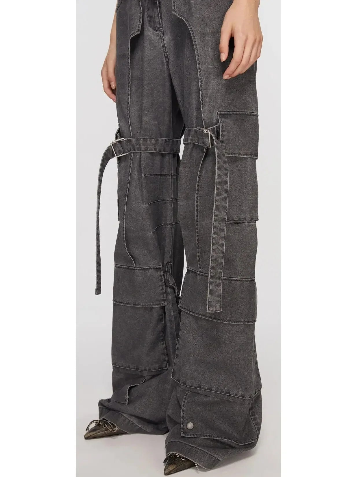Gray Mid-Waist Cargo Pants - Jeans & Pants