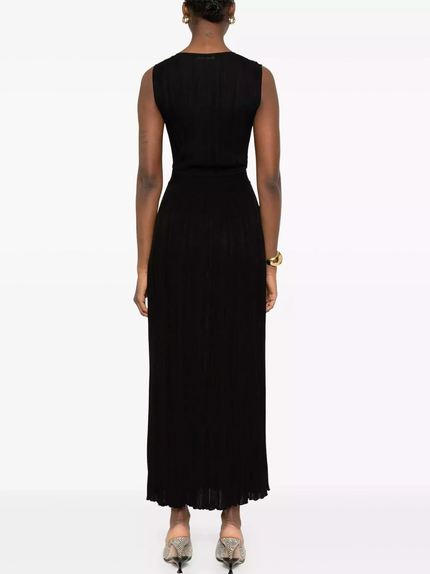 Pleated V-Neck Knit Sleeveless Maxi Dress in Black - Dresses