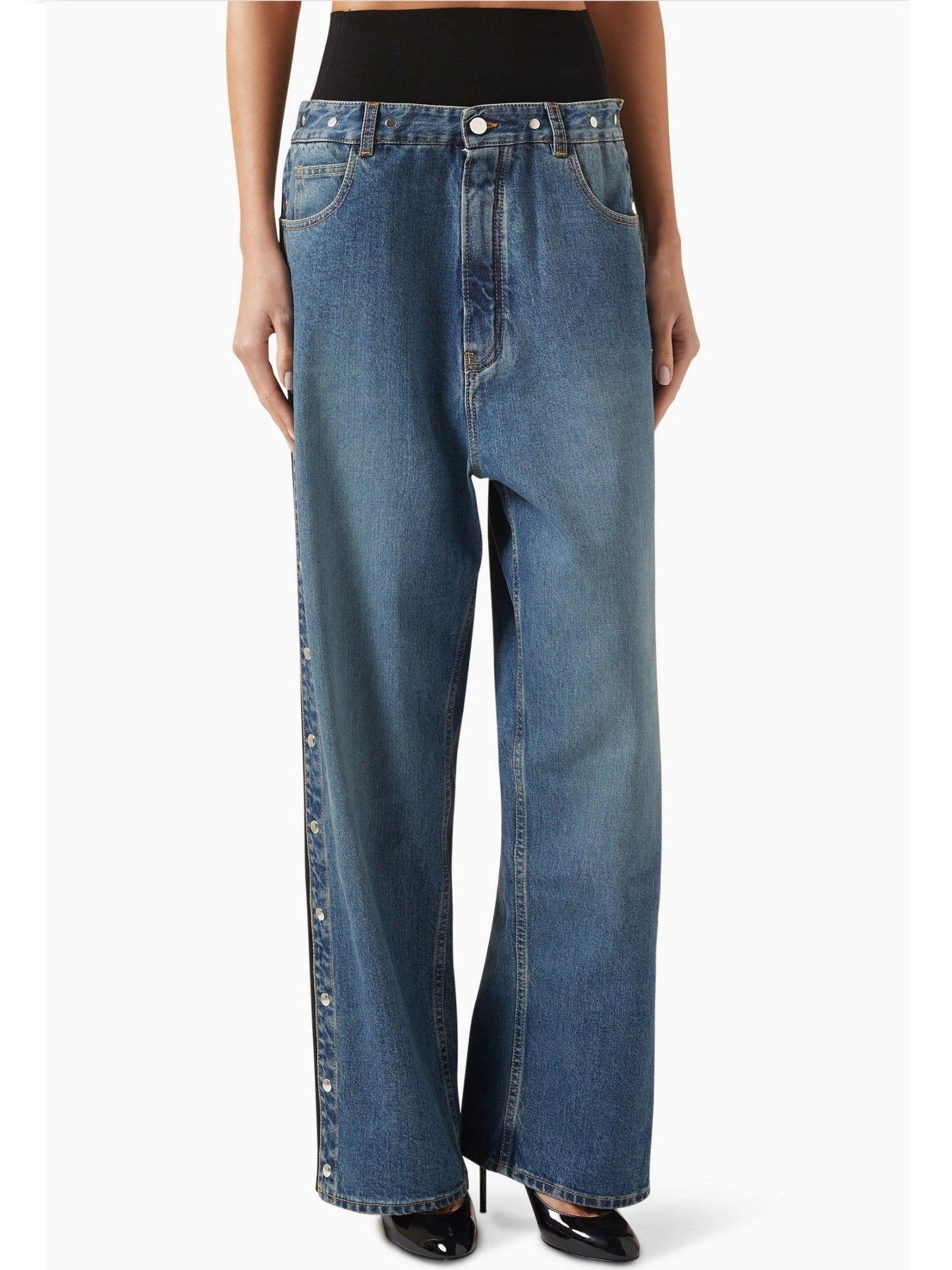 Wide-leg jeans with buttoned side stripes in Studded Jersey-Trimmed High-Rise style
