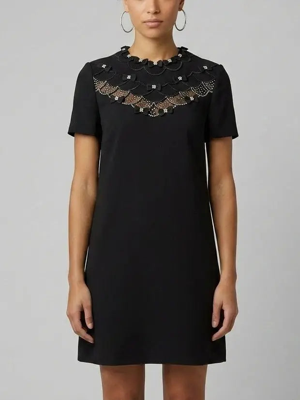 Bow-Embellished Short Sleeve Shift Dress - S / Black - Dresses