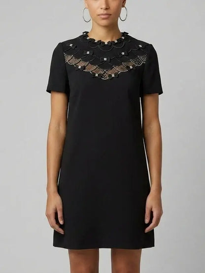Bow-Embellished Short Sleeve Shift Dress - S / Black - Dresses