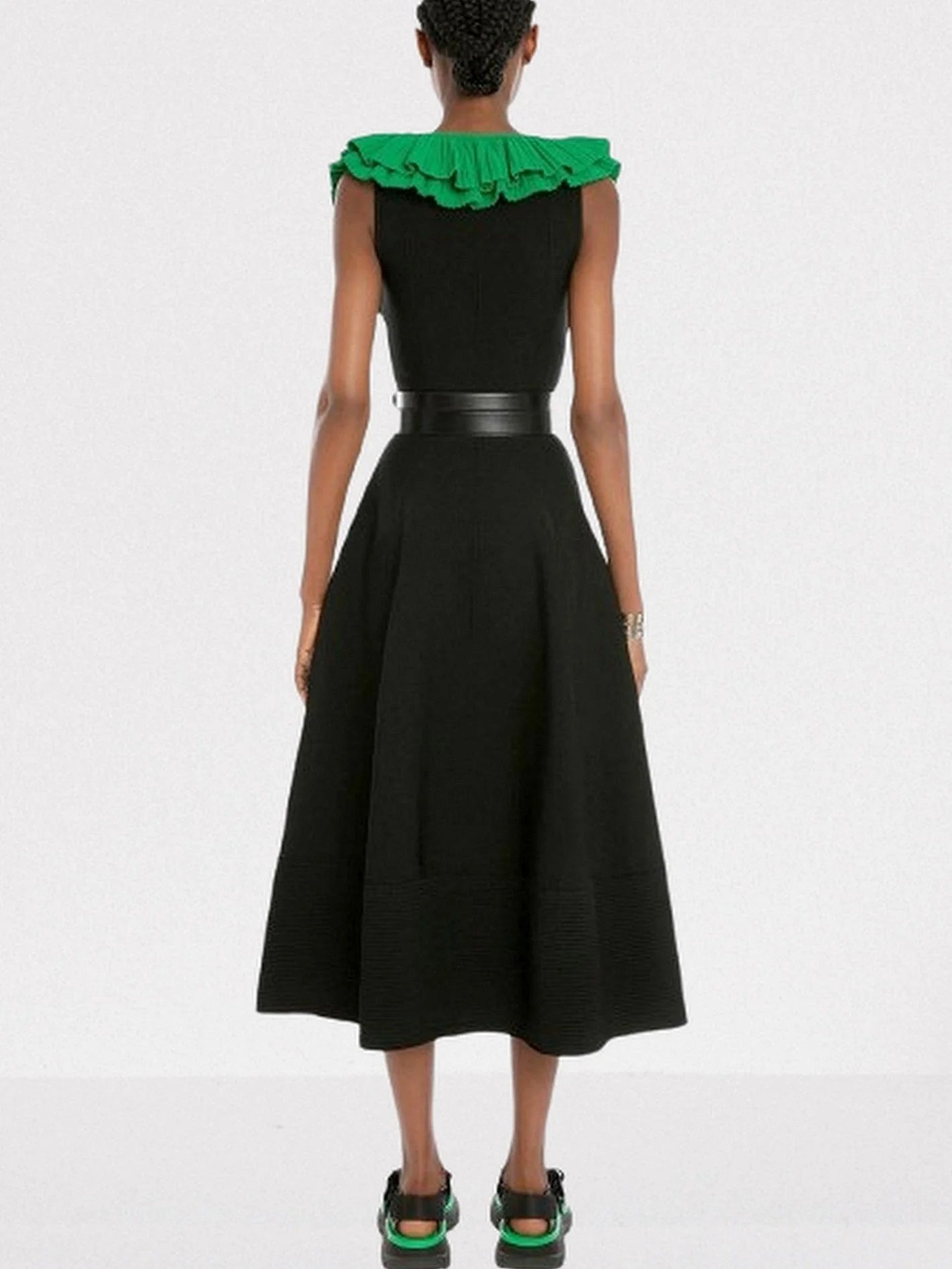 Contrast Ruffle Collar Sleeveless Midi Dress Dresses