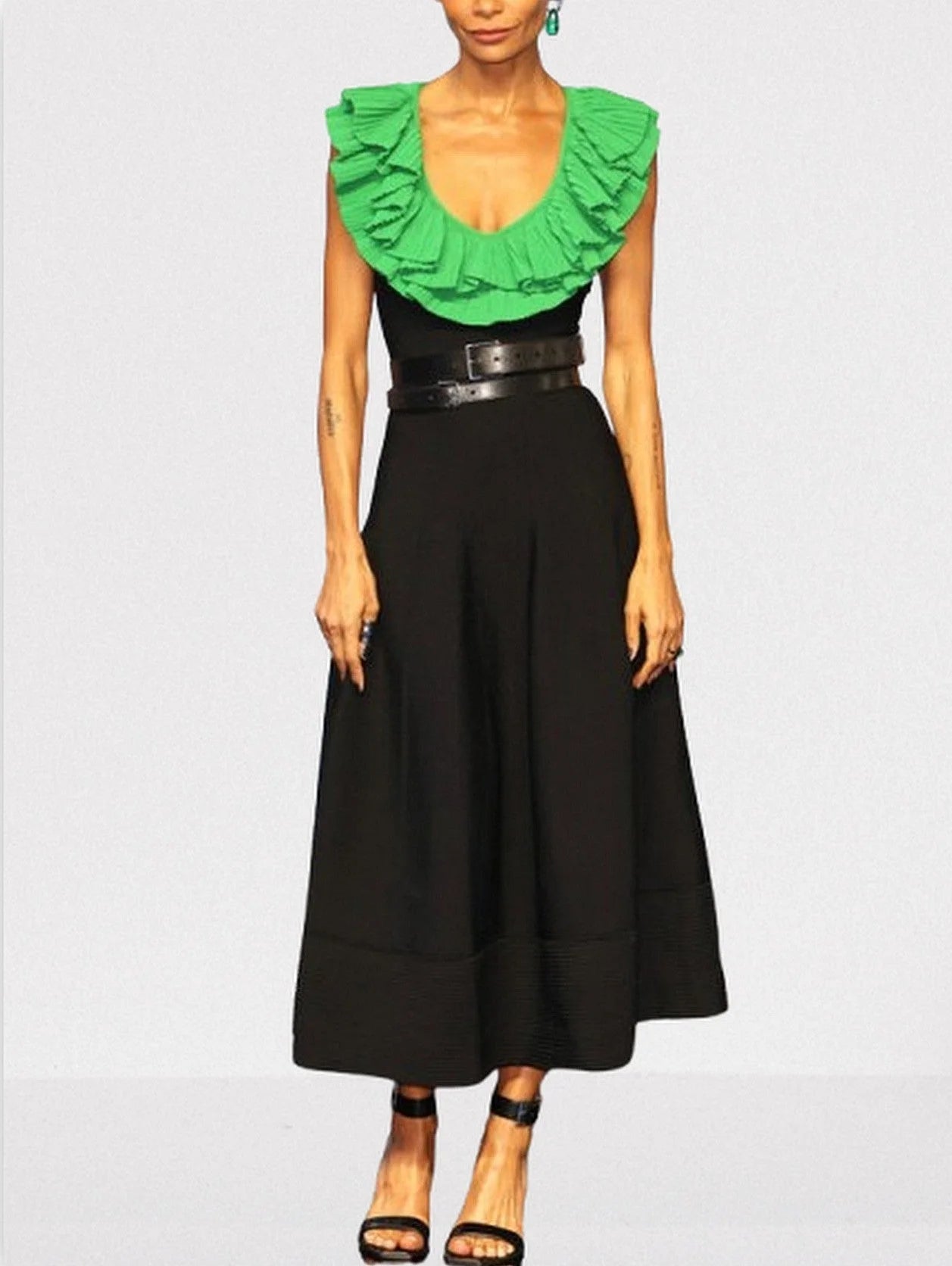 Contrast Ruffle Collar Sleeveless Midi Dress Dresses