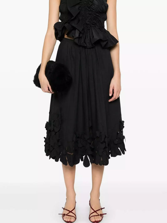 Floral-Embroidered Midi Skirt in Black - Small - Skirts