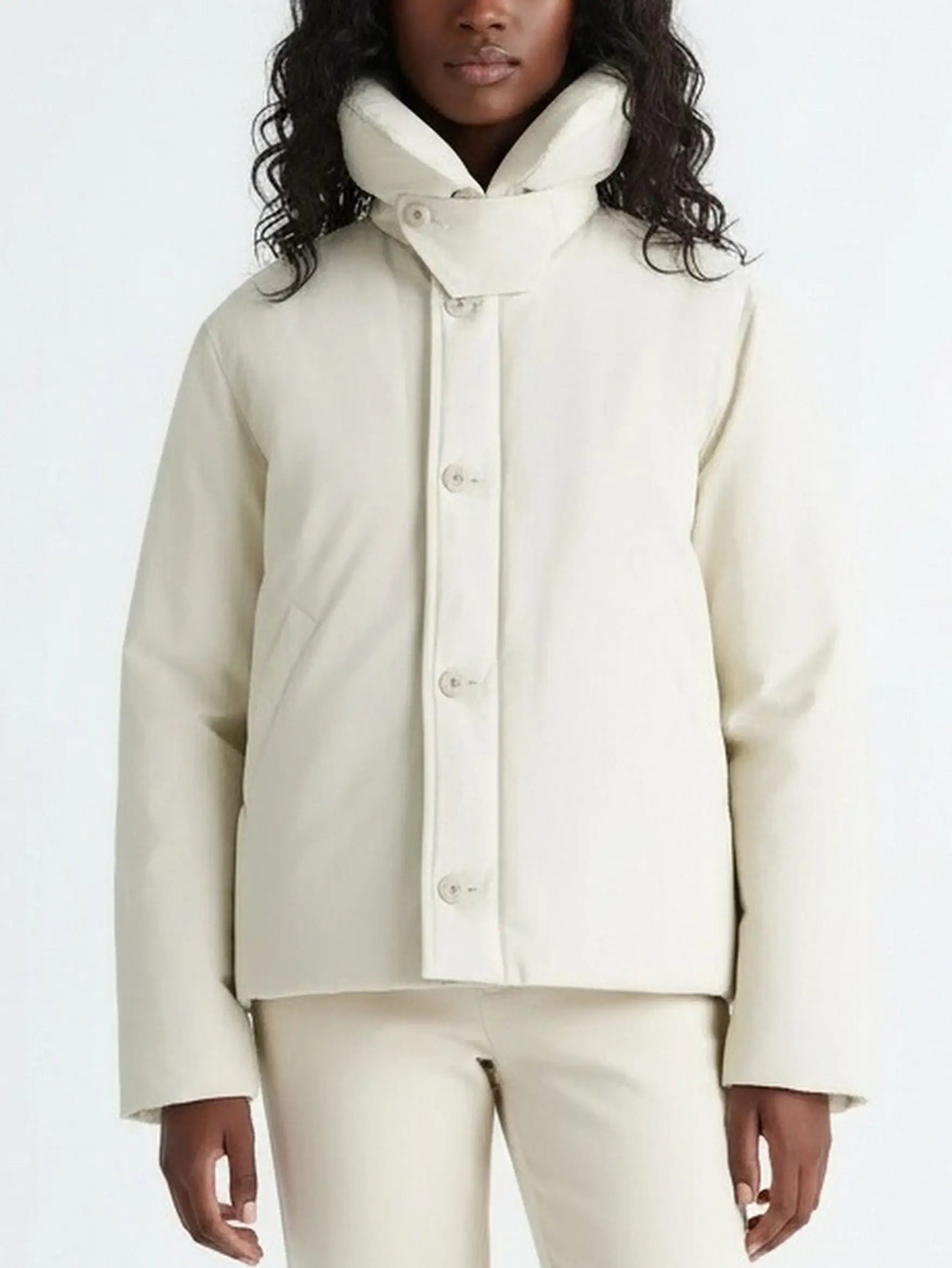 Ivory Cropped Puffer Jacket with Wide Padded Collar - Small - Jackets