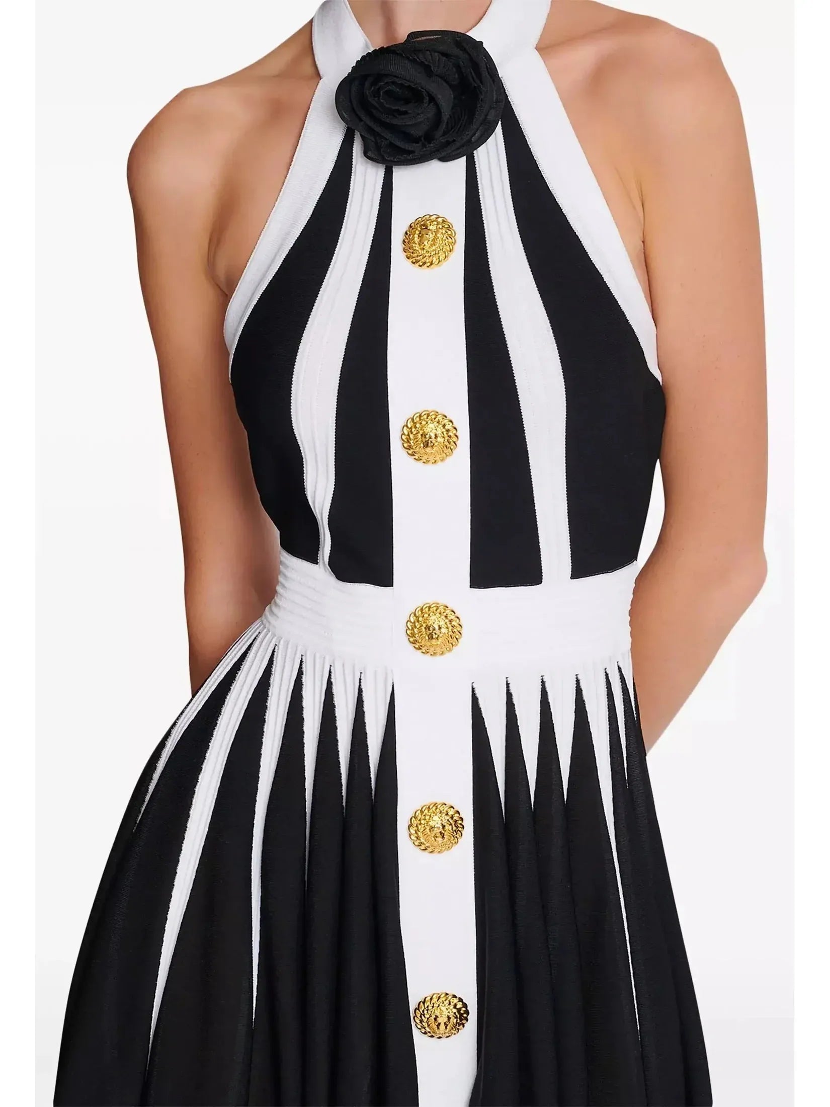 Backless Black and White Halter-Neck Knit Dress Rose