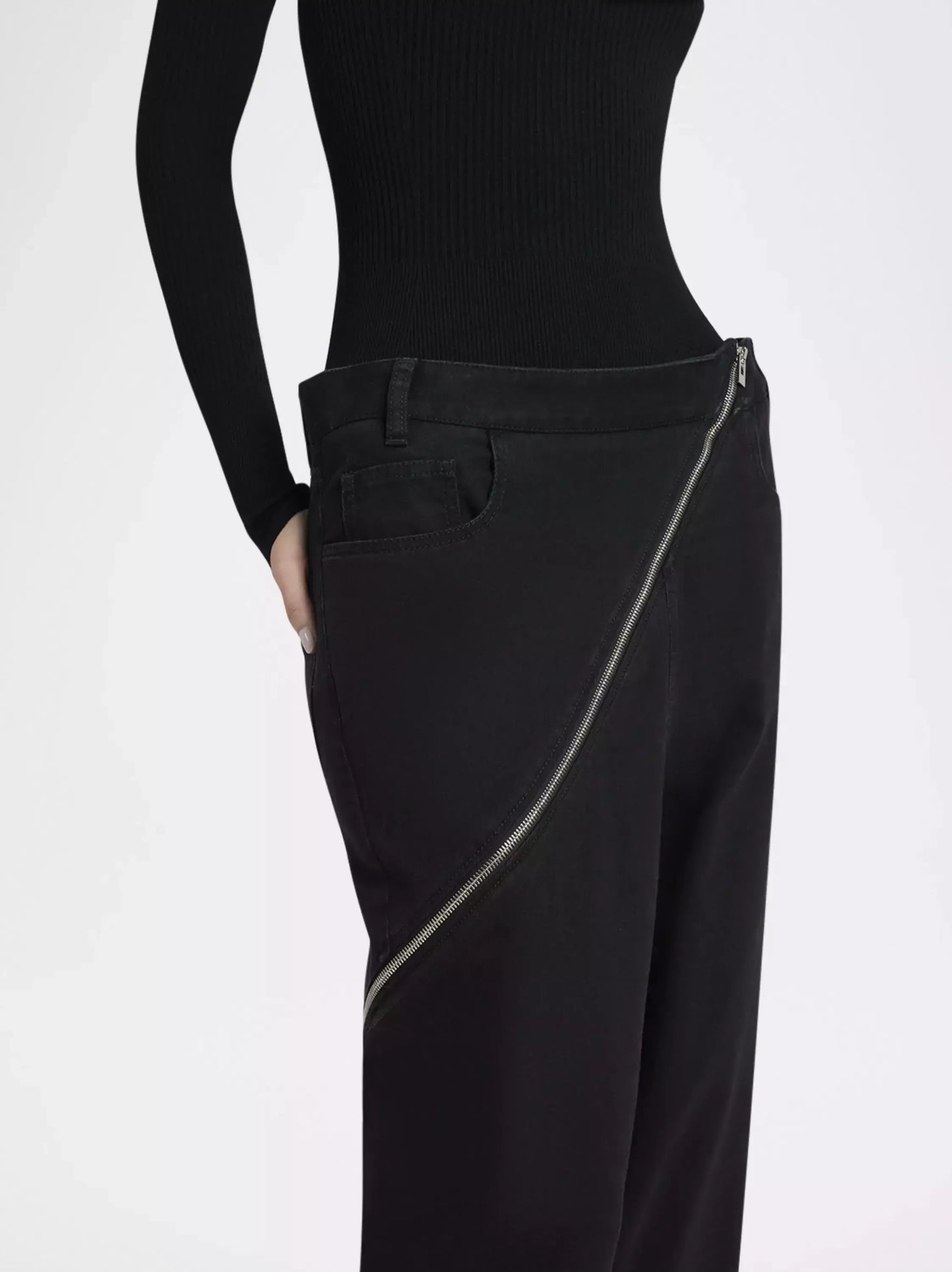 Black Jeans with Zip-Embellishment - Jeans & Pants