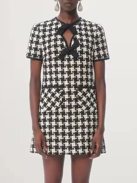 How to Build a Sophisticated Women’s Wardrobe
