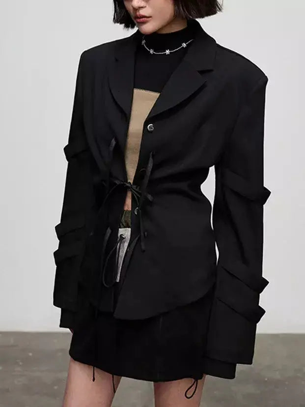 Bow-Detailed Single-Breasted Blazer in Black - Jackets