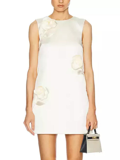 Sleeveless Floral-Applique Cream Crepe Mini Shift Dress with floral accents