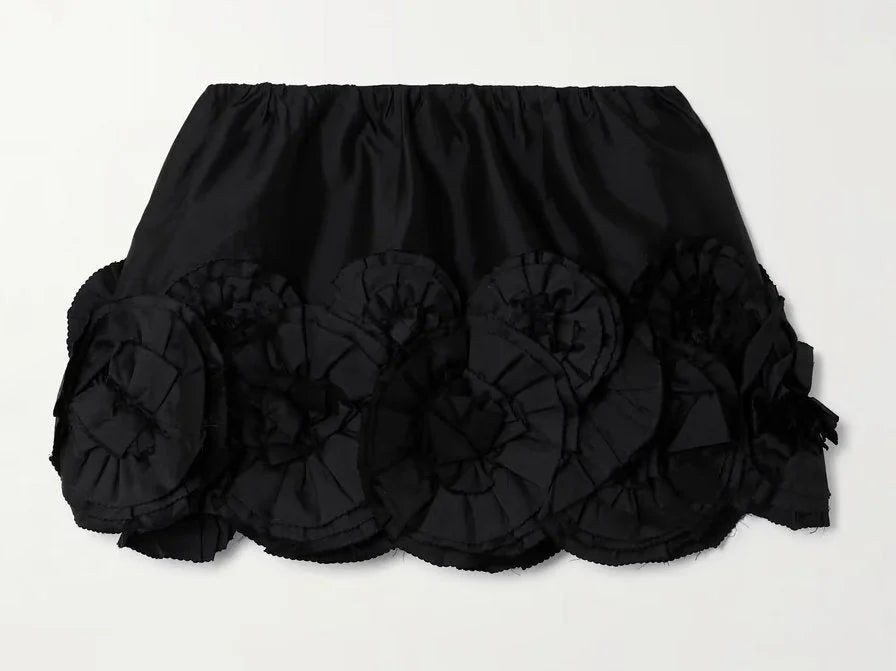 Floral Appliques Embellished Mini Skirt in Black - Skirts