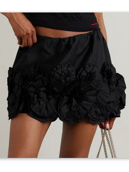 Floral Appliques Embellished Mini Skirt in Black - Skirts