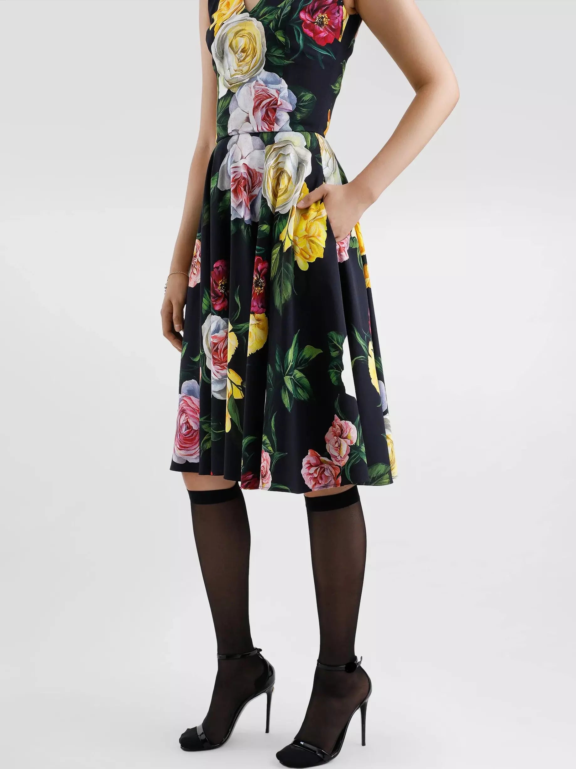 Multicolored Rose Print V-Neck Midi Dress in Black - Dresses