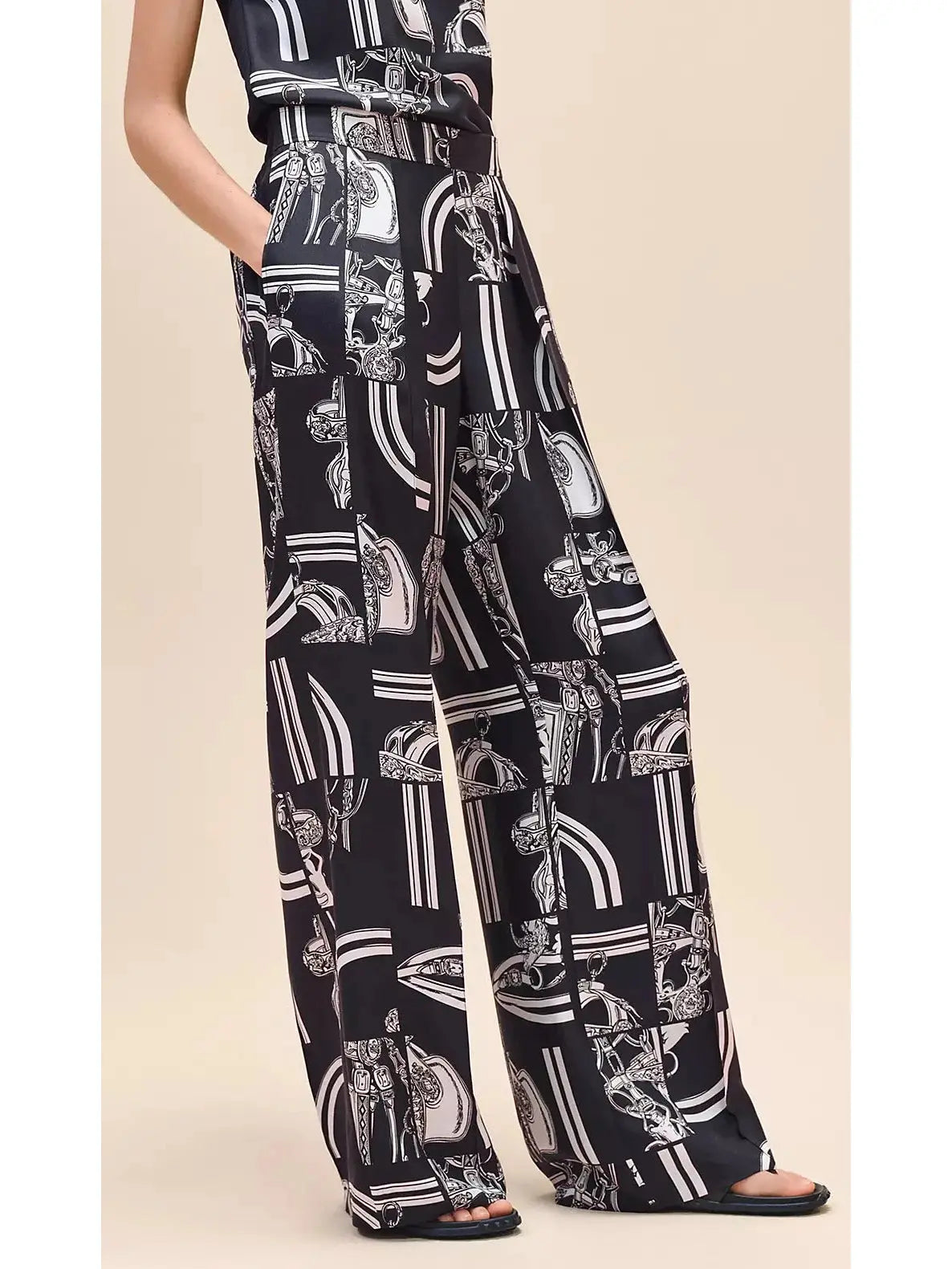 Printed Jacquard Pajama Pants in Black and White - Jeans & Pants