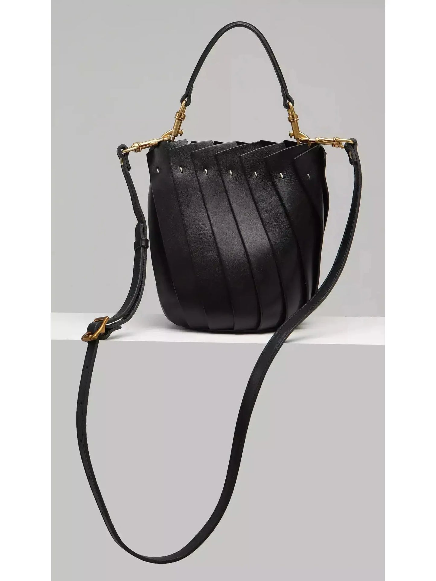 The Blooming Leather Bucket Bag - Handbags